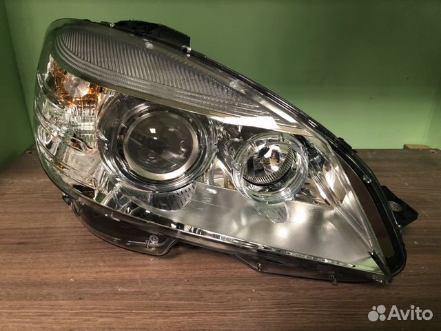 Фара правая мерседес w204 Mercedes w204