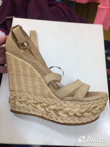 Босоножки женские Casadei 1117 замша, бежевый бу Босоножки женские Casadei 1117 замша, бежевый бу