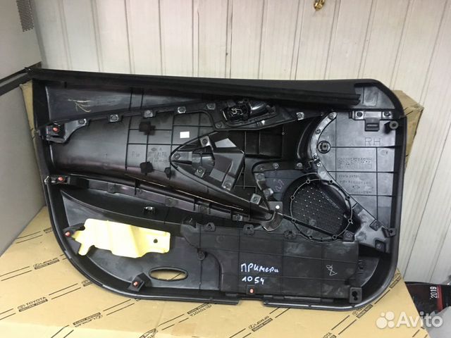 Nissan Primera P12 обшивка двери правой новая Nissan Primera P12 обшивка двери правой новая