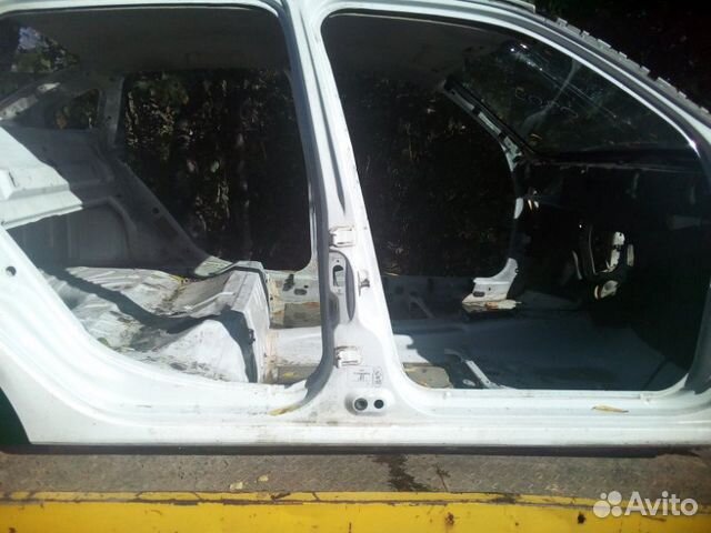 Порог правый с центральной стойкой Renault Symbol Порог правый с центральной стойкой Renault Symbol