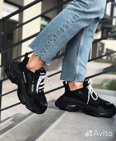 Кроссовки Balenciaga B1050161 Кроссовки Balenciaga B1050161