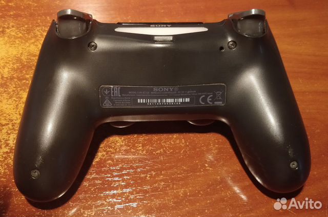 Геймпад Sony DualShock 4 v2 (CUH-ZCT2E)