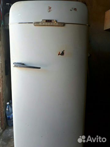 Холодильник в рабочем состоянии, 1960-х гг. выпуск