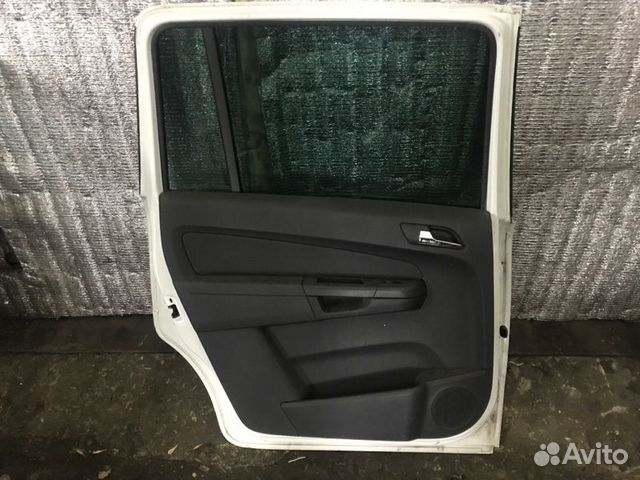 Дверь задняя левая Opel Zafira B Z22YH 2007 Дверь задняя левая Opel Zafira B Z22YH 2007