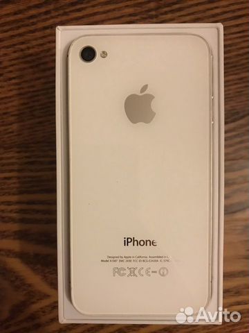 Телефон iPhone 4S