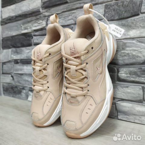 Кроссовки nike tekno бежевые