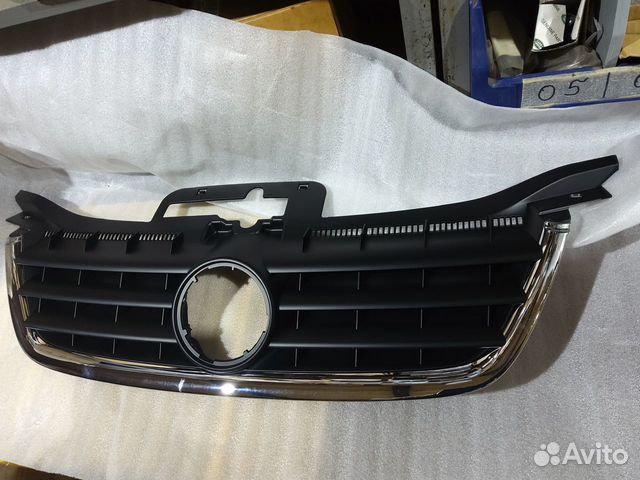 Решётка радиатора VW touran caddy
