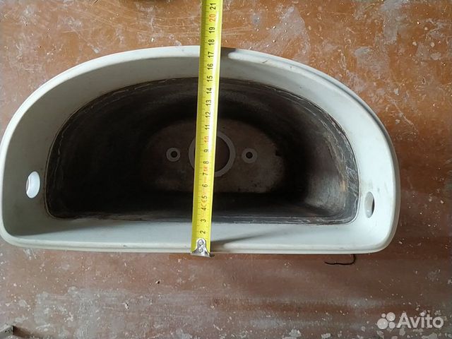 Продам бачок для унитаза