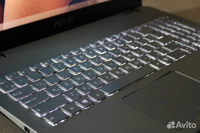 Ноутбук asus /IPS/i5/GTX 860M/8Gb/SSD