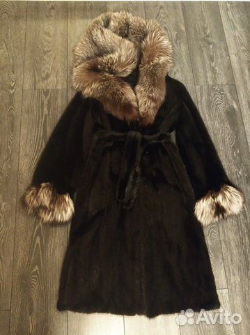 Шуба норковая, черная, с поясом Шуба норковая, черная, с поясом