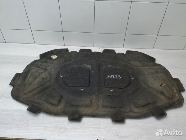 Обшивка капота 4L0863825 Audi Q7 (4L) 2005-2015