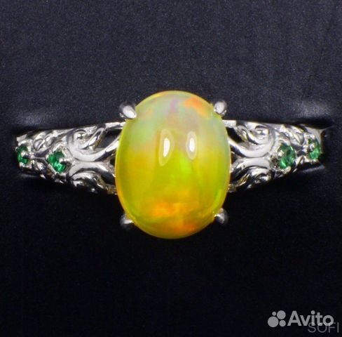 Серебряное кольцо с опалом и фианитом натуральным