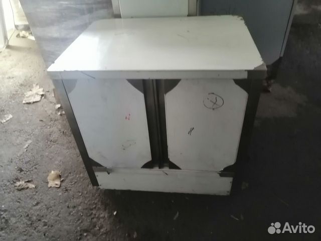 Стол из нержавейки новый в плёнке 700/700 с ящикам Стол из нержавейки новый в плёнке 700/700 с ящикам