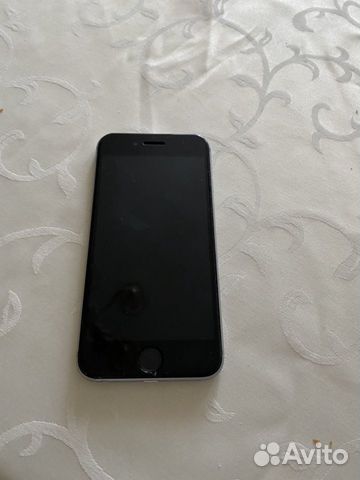 Телефон iPhone