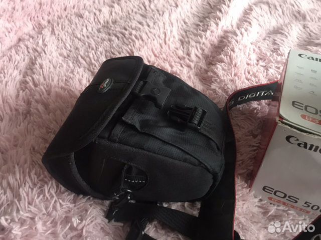 Зеркальный фотоаппарат Canon EOS 500 D Зеркальный фотоаппарат Canon EOS 500 D