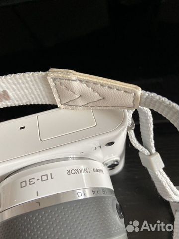 Компактный фотоаппарат Nikon J1 Компактный фотоаппарат Nikon J1