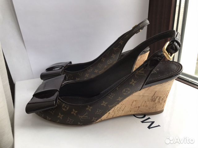 Басоножки Louis Vuitton оригинал 36,5 Басоножки Louis Vuitton оригинал 36,5