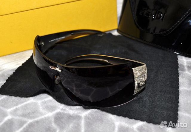 Очки солнечные Fendi. Оригинал. Новые Очки солнечные Fendi. Оригинал. Новые