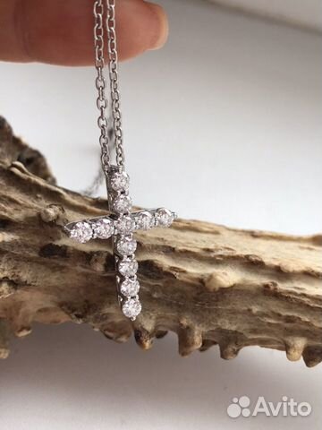 Золотой крест с бриллиантами