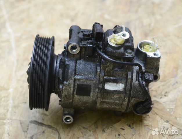 Компрессор кондиционера Audi A4 (B8) 2007) Компрессор кондиционера Audi A4 (B8) 2007)