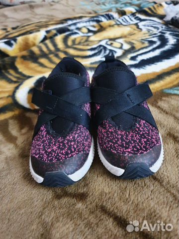 Кроссовки adidas для девочки