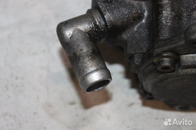 Насос гур A0024663901 Мерседес вито W638 2.8L