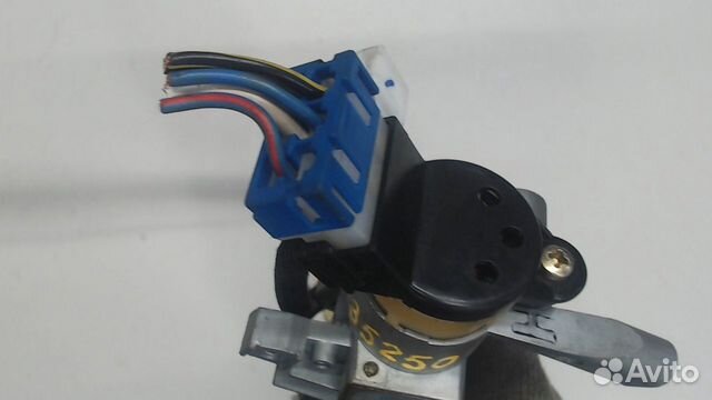 Замок зажигания Mitsubishi Carisma, 1998 Замок зажигания Mitsubishi Carisma, 1998