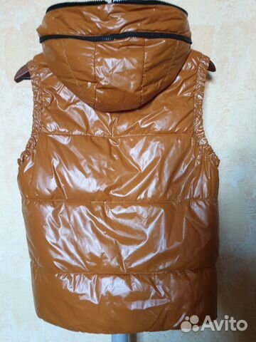 Жилет с капюшоном Жилет с капюшоном