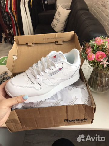 Кроссовки Reebok Classic белые, черные Кроссовки Reebok Classic белые, черные