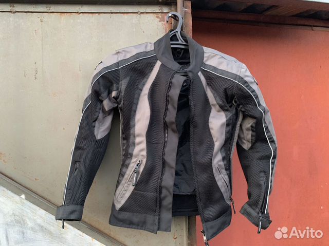 Мотокуртка женская agvsport, размер М (42-44) Мотокуртка женская agvsport, размер М (42-44)