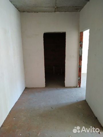 1-к квартира, 42 м², 1/3 эт.