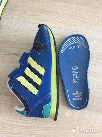 Кроссовки Adidas