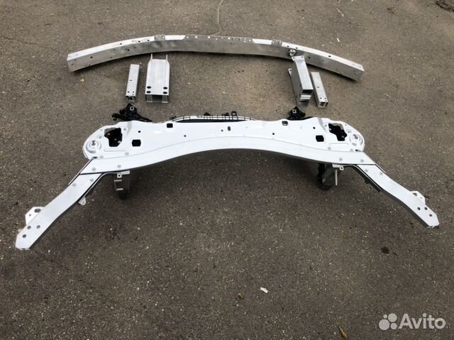 Передняя панель в сборе телевизор Mercedes E213