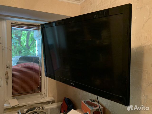 Телевизор LG 42LD750 Телевизор LG 42LD750
