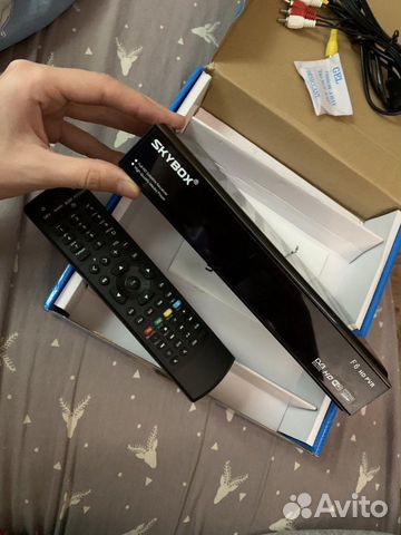 Спутниковый ресивер skybox F6