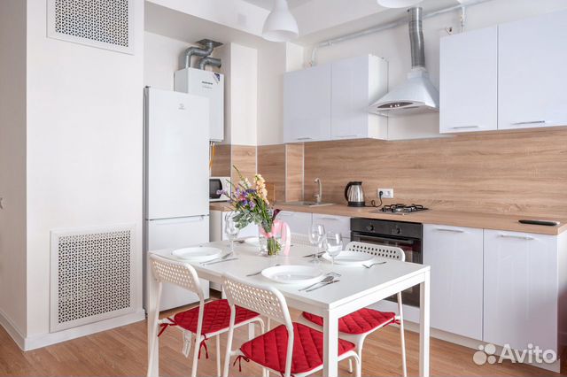 2-к квартира, 61 м², 1/4 эт.