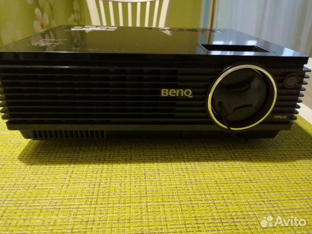 Проектор. BenQ MP610