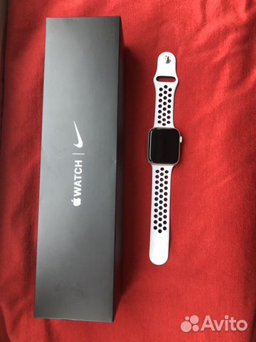 Apple Watch Nike Series 5 44 m Apple Watch Nike Series 5 44 m