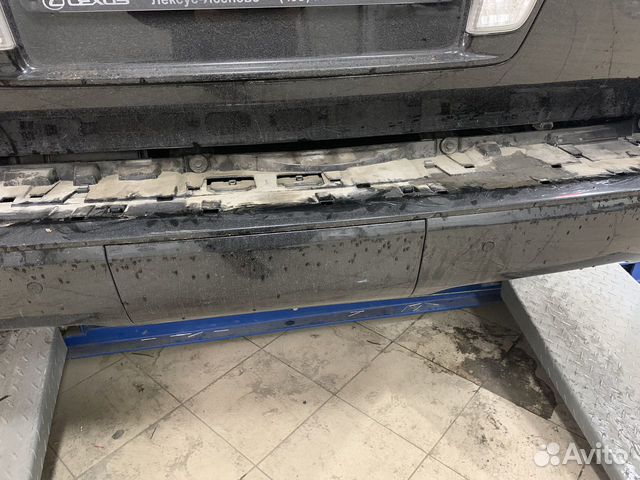 Задний бампер Lexus 450 D