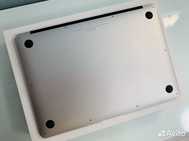 MacBook Air 2017 (на гарантии)