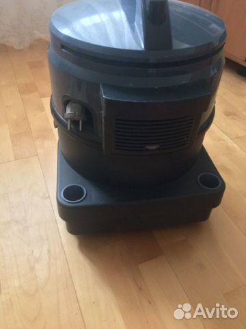 Пылесос Philips Triathlon 1400 Пылесос Philips Triathlon 1400
