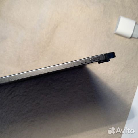 iPad Pro 12.9 256gb space gray 3rd Gen iPad Pro 12.9 256gb space gray 3rd Gen