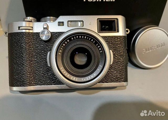 Fujifilm X100F 24.3MP Silver Fujifilm X100F 24.3MP Silver