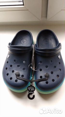 crocs wavy