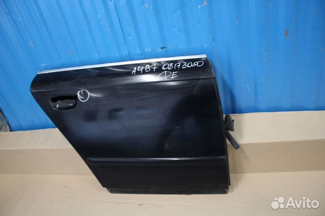 Дверь правая задняя Audi A4 (B7)