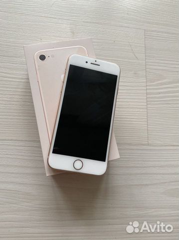 Телефон iPhone 8 Телефон iPhone 8