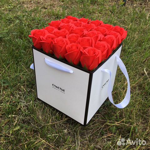 Подарок коробочка с мыльными розами
