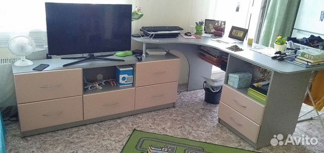Компьютерный стол тумба для тв
