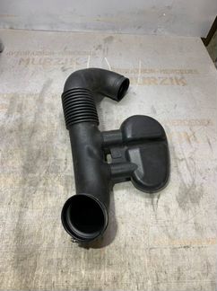 Патрубок воздушный Mercedes V-Class W639 272.978