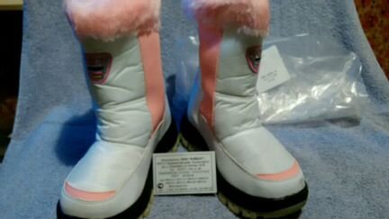 Сапожки- дутики на девочек. Новые